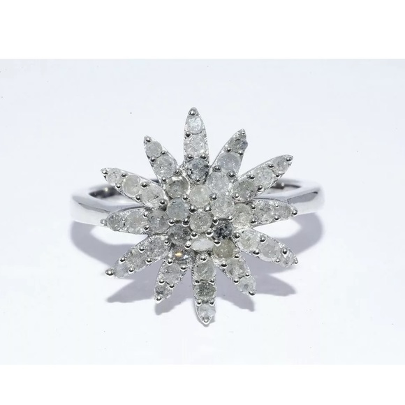 Jewelry - 925 SILVER NATURAL ROUND CUT DIAMOND STAR RING
